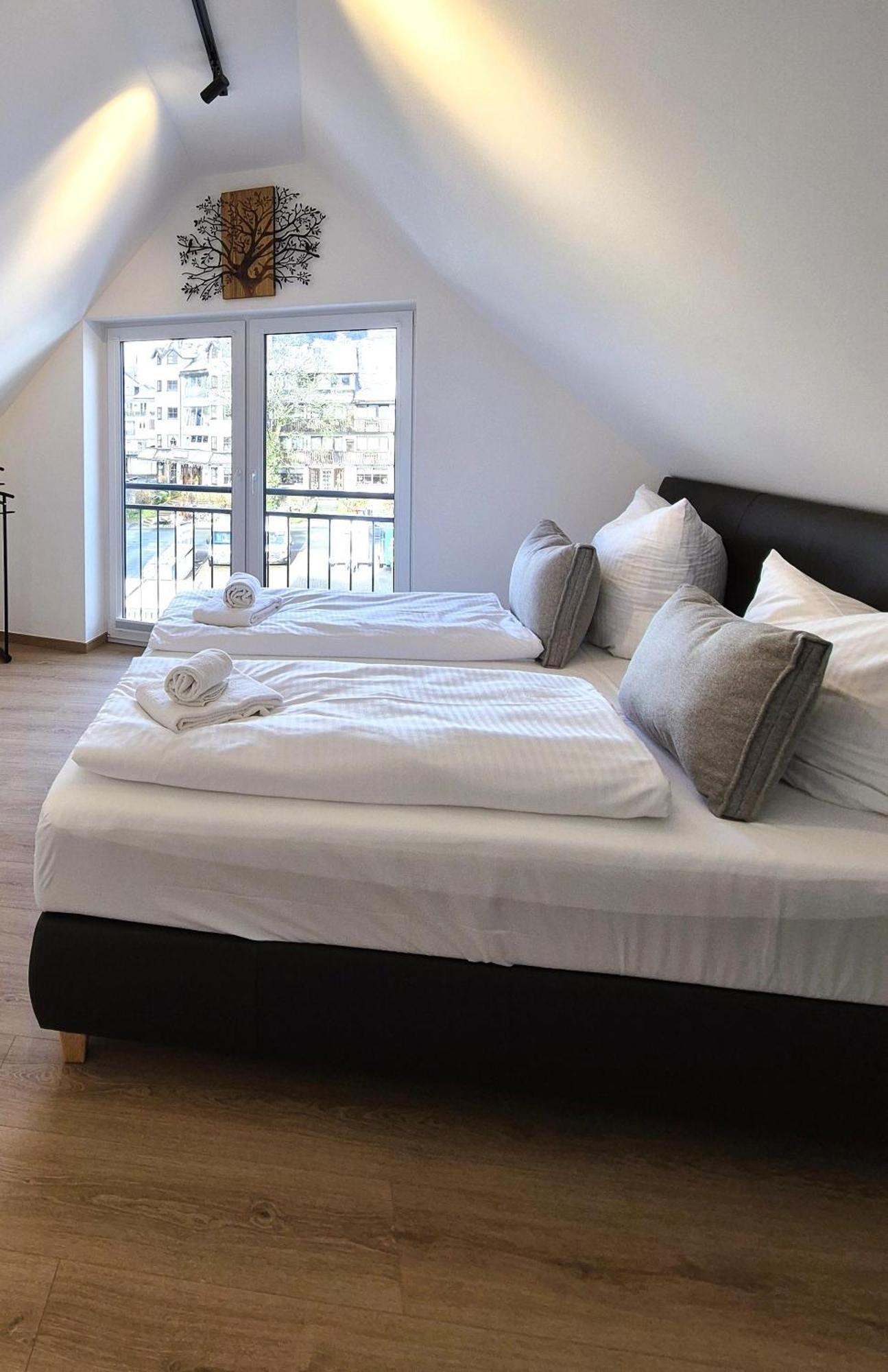 Apartment 21135 *